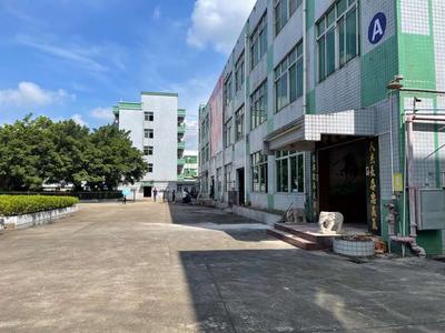 深圳市宝安区石岩镇红本厂房对外出租